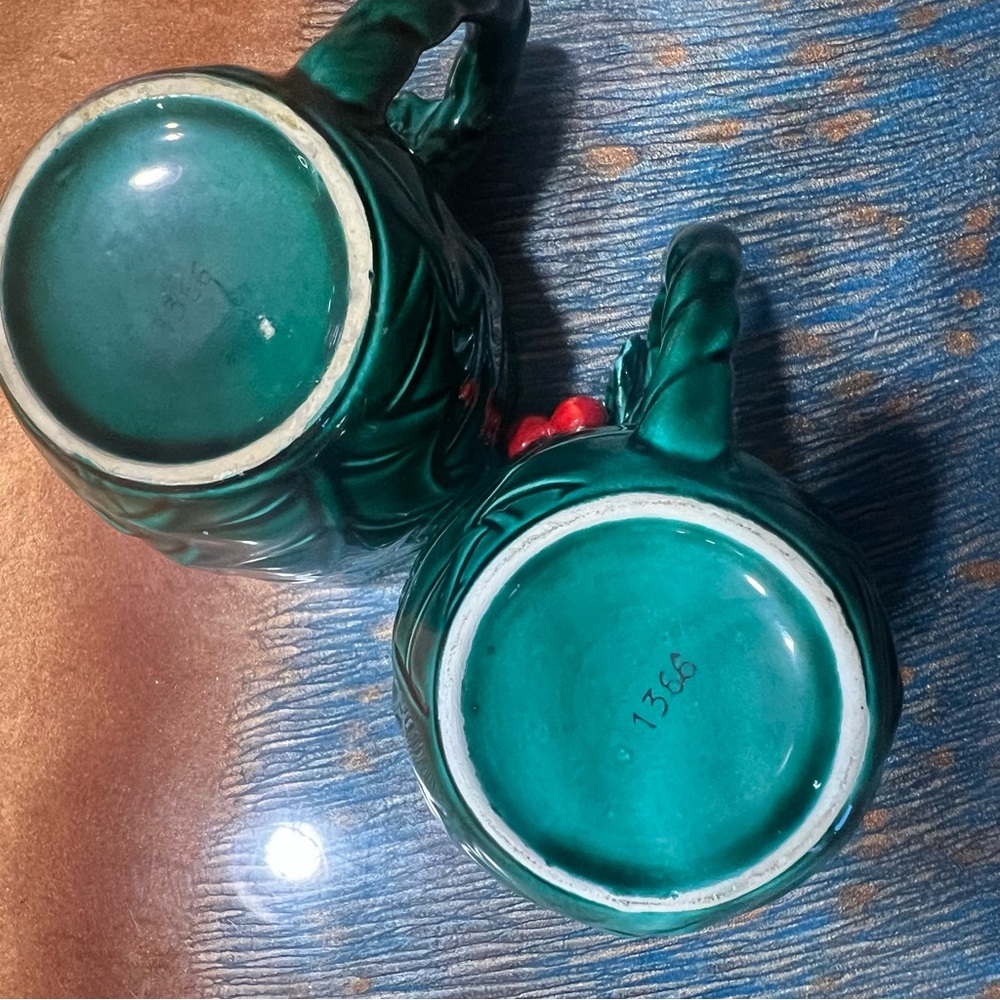 Vintage MCM Lefton Japan Green Holly Leaves Ceramic Christmas Demitasse set of 2 - Picture 11 of 11